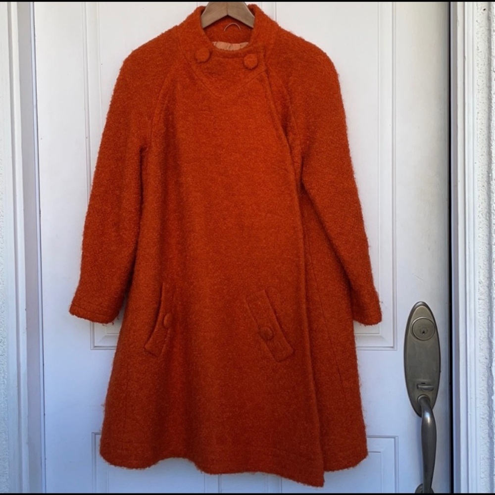 VTG - Orange bouclé Bell coat - Picture 2 of 7